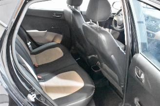 Hyundai I-10 1.0i i-Motion picture 14