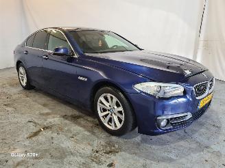 Unfallwagen BMW 5-serie 518d High Executive 2016/6
