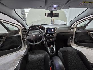 Peugeot 208 1.2 PureT. BL Active picture 22