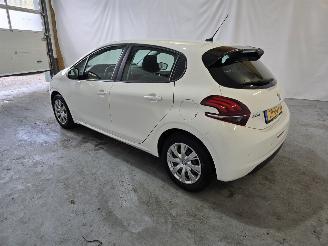 Peugeot 208 1.2 PureT. BL Active picture 5