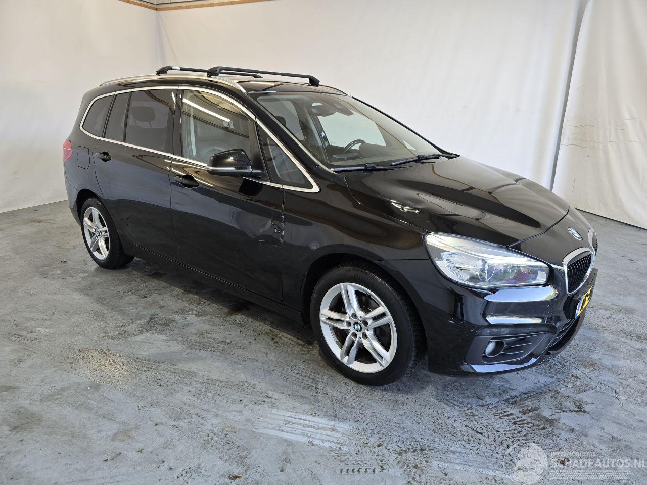 BMW 2-serie 216d 7p High