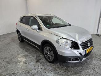 Auto incidentate Suzuki SX4 S-CROSS 1.6 EXCLUSIVE 2014/9