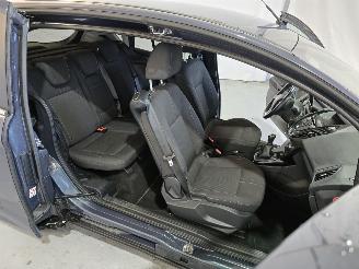 Ford B-Max 1.0 EcoB. Titanium picture 17