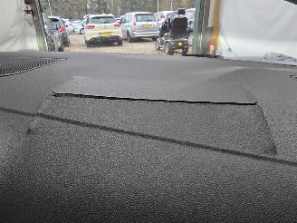 Renault Mégane 1.6 E-Tech Plug-In Hybrid 160 Equilibre picture 27