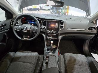 Renault Mégane 1.6 E-Tech Plug-In Hybrid 160 Equilibre picture 25