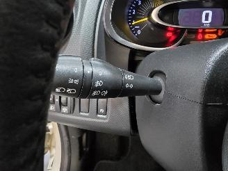 Renault Clio 1.5 dCi ECO Expression picture 25