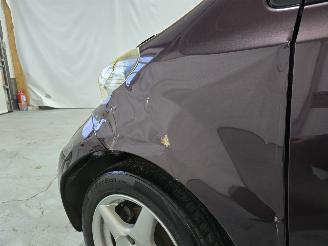 Toyota iQ 1.0 L picture 12