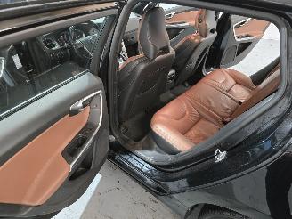 Volvo V-60 2.4 D6 AWD Plug-In Hybrid Summum picture 18
