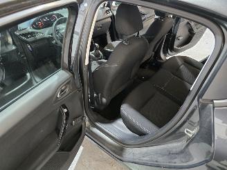 Peugeot 208 1.2 PureT. Blue Lion picture 20