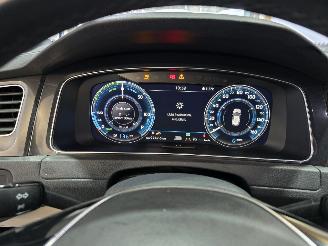 Volkswagen e-Golf e-Golf picture 28