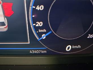 Volkswagen Passat Variant 1.5 TSI Business picture 21