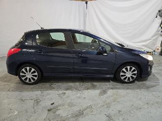 Peugeot 308 1.6 VTi Signature picture 8