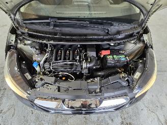 Peugeot 108 1.2 VTi Allure picture 16