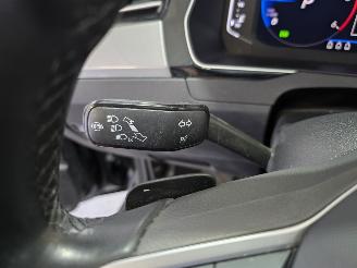 Volkswagen Passat Variant 2.0 TDI Business picture 26