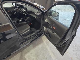 Peugeot 208 EV Active Pack 50 kWh picture 14