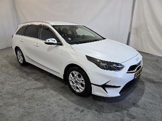 Schadeauto Kia Ceed 1.0 T-GDi DynPlusL. 2022/1
