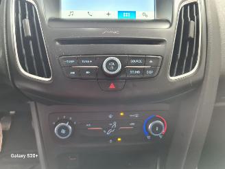 Ford Focus 1.0 Lease Edition picture 29