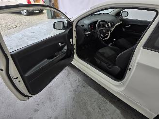 Kia Picanto 1.2 CVVT ISG Super Pack picture 17