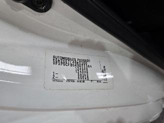 Peugeot 108 1.0 e-VTi Active picture 16