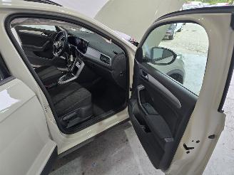 Volkswagen T-Roc 1.0 TSI Life Bns picture 19