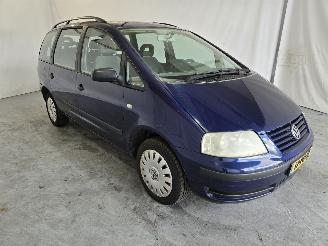 Damaged car Volkswagen Sharan SHARAN 2.0 2004/6