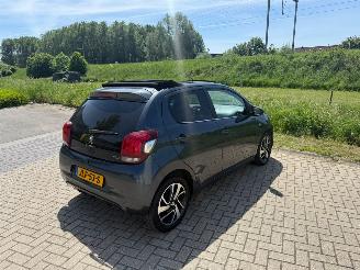 Peugeot 108 Allure Cabrio 2016 picture 16