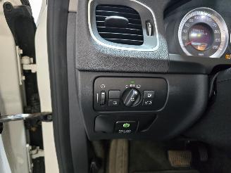 Volvo V-60 2.4 D5 Summum picture 22