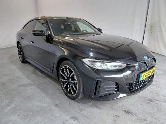 Voiture accidenté BMW i4 E Drive 35 High Executive 70Kwh 2023/4