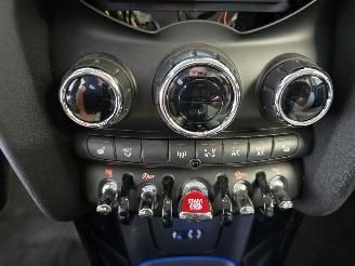 Mini Cooper 1.5 Cooper Chili Serious Business picture 31