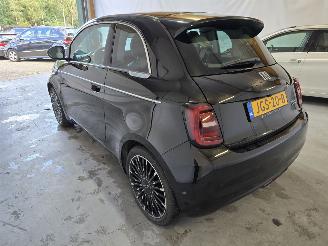 Fiat 500 3+1 La Prima 42 kWh picture 5