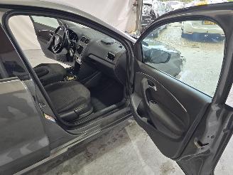 Volkswagen Polo 1.0 First Edition picture 17