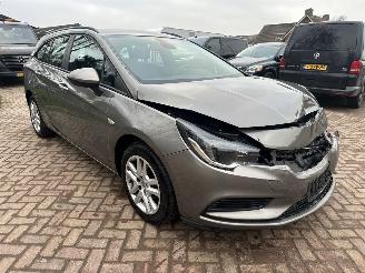 Unfallwagen Opel Astra 1.0 Online Ed. SPORTS TOURER 2017/8