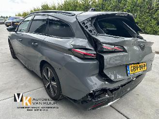 Peugeot 308 1.2 PureTech GT picture 5