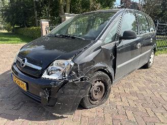 Opel Meriva 1.6 Essential picture 3