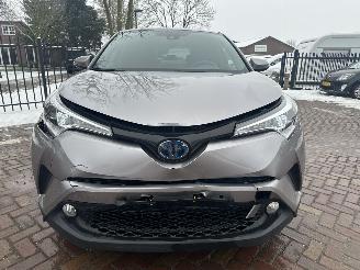 Toyota CH-R 1.8 Hybrid Style picture 2