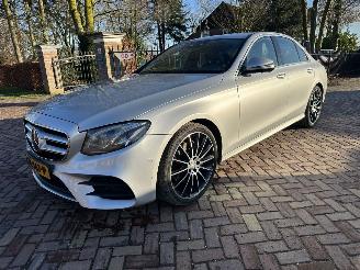 krockskadad bil auto Mercedes E-klasse 200 Prestige Plus AMG widescreen 2016/1