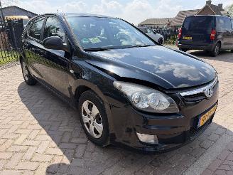 Hyundai I-30 1.6i Dynamic picture 4