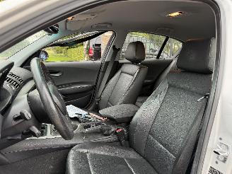 BMW 1-serie 120i High Executive picture 12