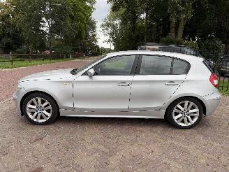 BMW 1-serie 120i High Executive picture 3