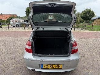 BMW 1-serie 120i High Executive picture 9