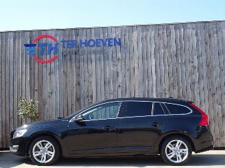 Ocazii autoturisme Volvo V-60 2.4 D6 Twin Engine Hybride Momemtum Klima Navi 162KW Euro 6 2015/12