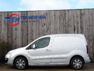 krockskadad bil auto Citroën Berlingo 1.6 HDi L1H1 Airco Cruise Stoelverwarming PDC 73KW Euro 6 2017/7