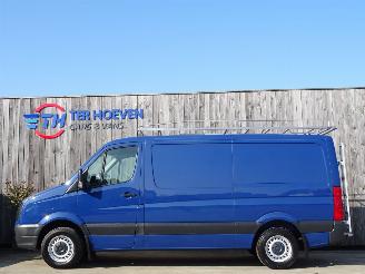 krockskadad bil auto Volkswagen Crafter 2.0 TDi L2H1 Airco Cruise Standkachel Trekhaak 100KW Euro 5 2015/5