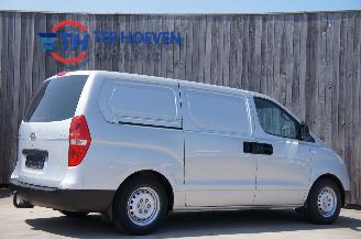 Hyundai H-300 2.5 CRDi Lang Airco 3-Persoons Trekhaak 125KW Euro 4 picture 3