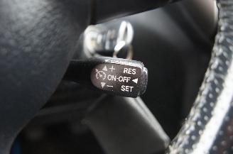 Toyota Rav-4 2.0-16V VVT-i 4X4 Airco Cruise Trekhaak 110KW Euro 4 picture 15