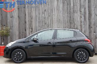 Schadeauto Peugeot 208 1.0 PureTech Acces Airco Cruise 50KW Euro 6 2015/7