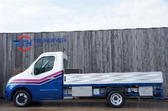 skadebil auto Opel Movano 2.3 CDTi Open Laadbak Airco 3-persoons Trekhaak 110KW Euro 5 2013/7