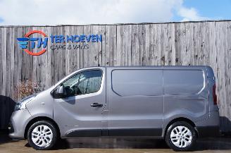 Schadeauto Renault Trafic 1.6 DCi L1H1 Airco Navi Cruise Camera Trekhaak Trekhaak 88KW Euro 5 2016/6
