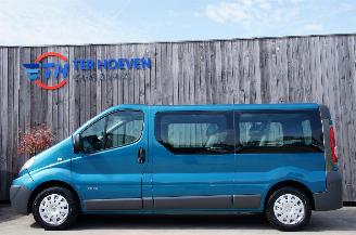 škoda osobní automobily Renault Trafic 2.0 DCi Lang 9-Sitzer Klima Metallic 84KW Euro 4 2008/5