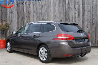 Peugeot 308 SW Active 1.2 Pure Tech Airco Navi Pano Cruise 81KW Euro 6 picture 2